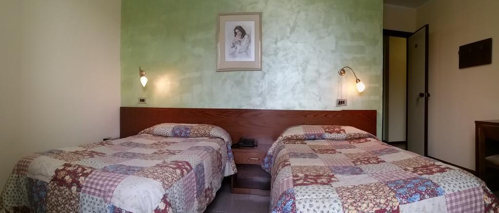 Hotel 5 Vie Almenno San Salvatore Værelse billede