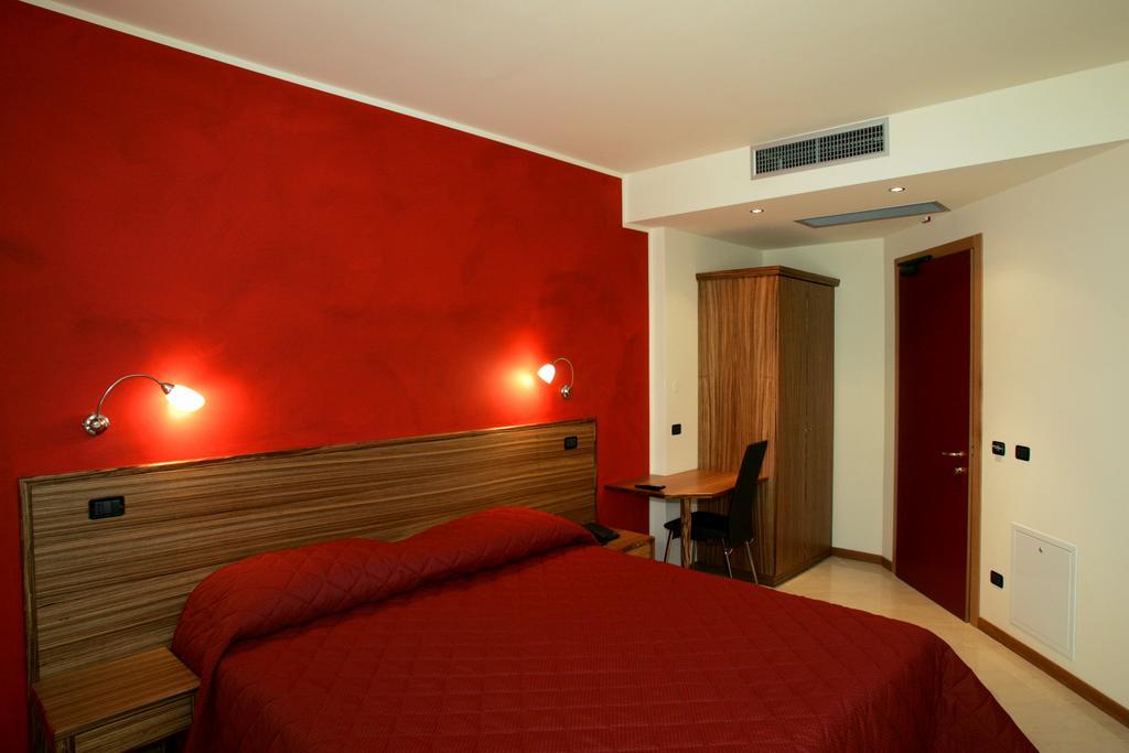 Hotel 5 Vie Almenno San Salvatore Værelse billede