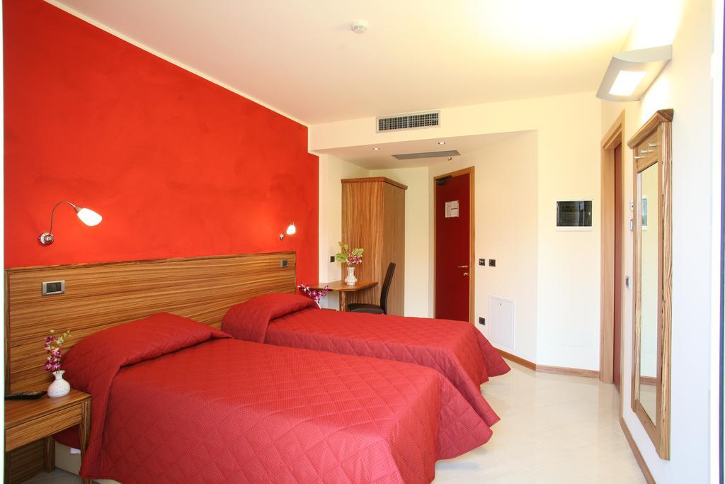 Hotel 5 Vie Almenno San Salvatore Værelse billede